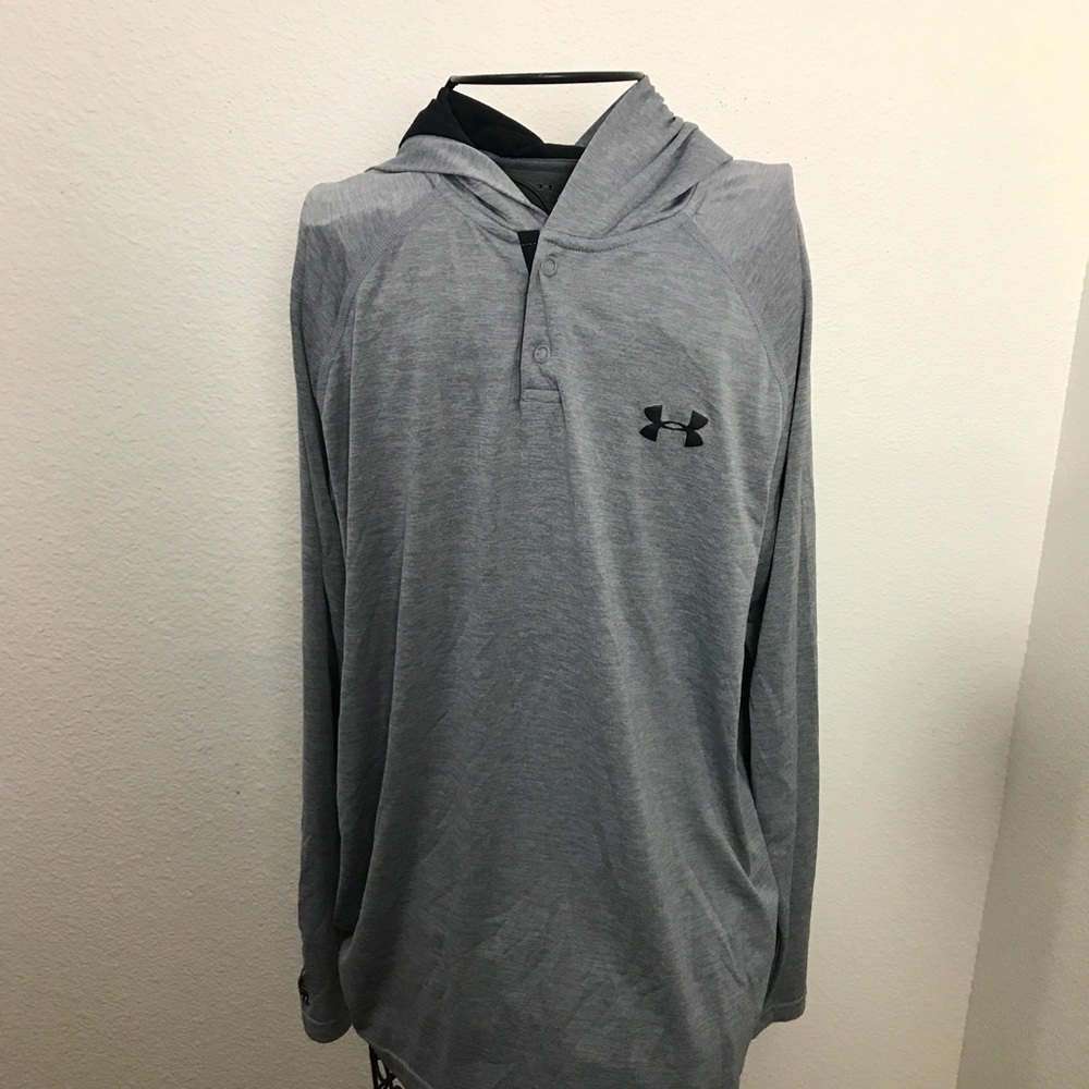 UNDER ARMOUR Men's M Heatgear Long Sleeve